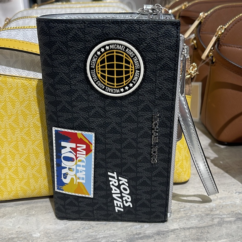 Michael Kors Jet Set Travel Large Embellished Signature Logo Wristlet Wallet Phn - Picture 12 of 16